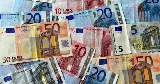 اعرف سعر اليورو أمام الجنيه اليوم السبت 3 أكتوبر 2026 بالبنك الأهلى المصرى