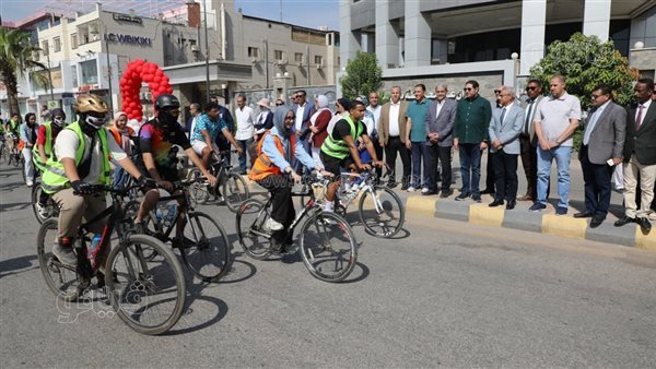 محافظ بني سويف يطلق شارة بدء ماراثون الدراجات ضمن مهرجان النباتات الطبية والعطرية