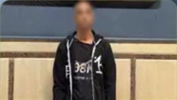 ألقى الحقيبة والأوراق في المياه واحتفظ بالأموال، سقوط المتهم بسرقة طالب داخل مسجد بالمنيا