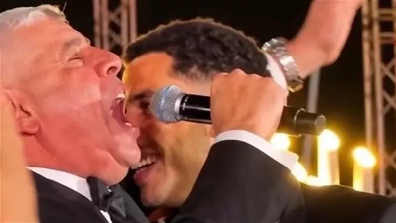 بجوز ابني بجوز ابني، شوبير يعيد مقطع عادل إمام ويغني في زفاف نجله مصطفى (فيديو)