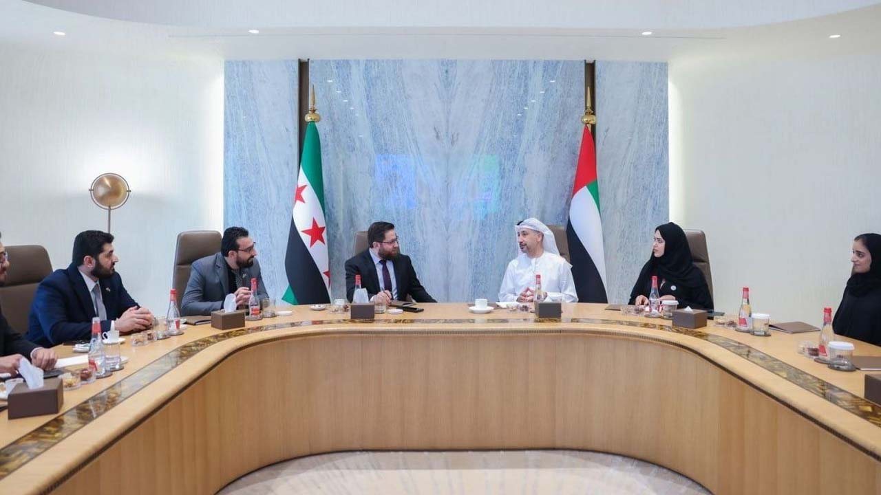 التطوير الإداري مع الإمارات.. بوابة لخفض كلفة الاستثمار