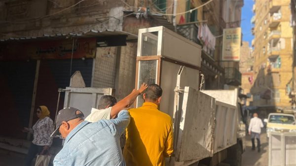 محافظ الإسكندرية: إزالة 620 حالة إشغال في حملات ميدانية بأحياء وسط وشرق والعجمي والجمرك