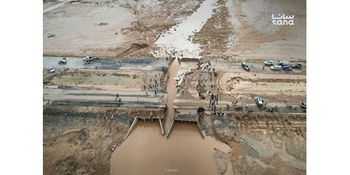 استنفار حكومي.. أمطار غزيرة وسيول تودي بحياة 5 أشخاص وتغلق طرقات وتدمر جسوراً بعدد من المحافظات السورية