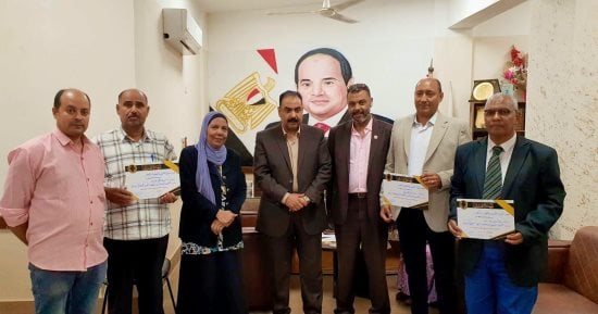 تعليم الأقصر تكرّم المدارس المشاركة باحتفالية اليوم العالمي للسياحة.. صور