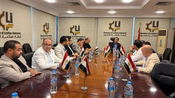 «صناعة الجلود» تبحث خطة التحرك لدعم المصانع وحماية السوق المحلية