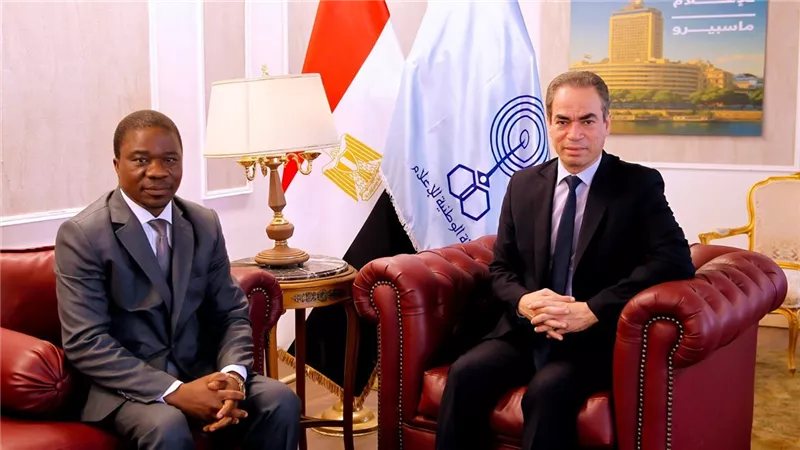 سفير كوت ديفوار بالقاهرة يزور استديو نجيب محفوظ بماسبيرو
