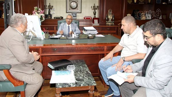 بعد الفايبر، محافظ بني سويف يوجه المصرية للاتصالات بسرعة رد الشيء لأصله