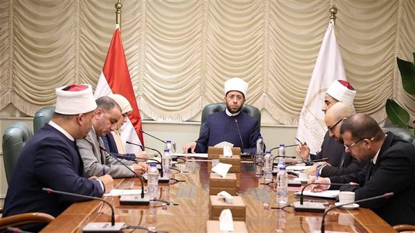 لمتابعة العمل الدعوي، وزير الأوقاف يلتقي مشرفات الواعظات ويؤكد على أهمية التنسيق