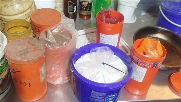 ضبط 550 كيلو فراخ ولحوم مجهولة المصدر في حملة تموينية بالعمرانية