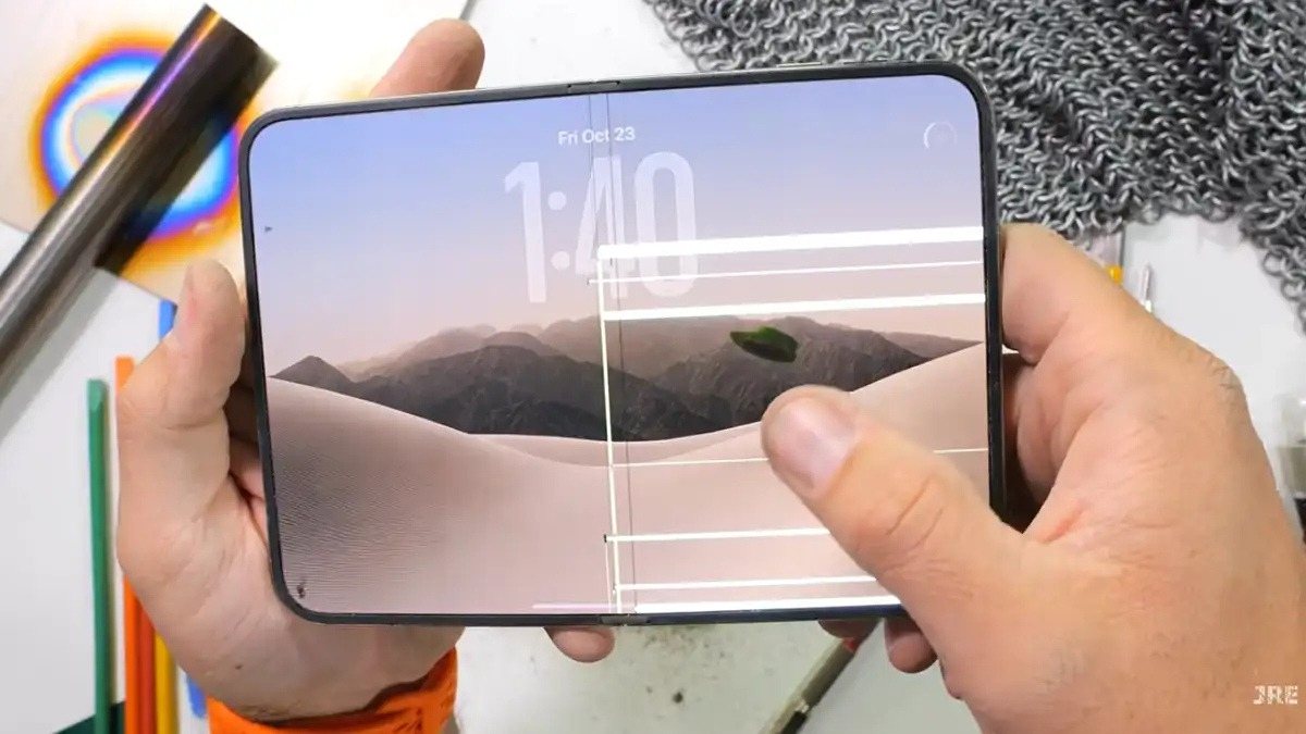 هاتف iPhone Duo القابل للطي يرفع مبيعات هواوي في الأسواق