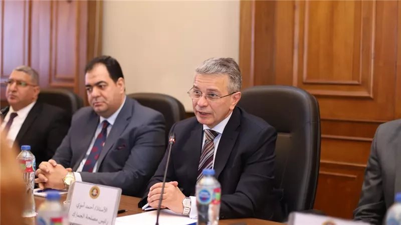 رئيس مصلحة الجمارك يبحث مع مجتمع الأعمال بالإسكندرية تيسيرات الإفراج الجمركي وخفض زمن وتكلفة الإجراءات
