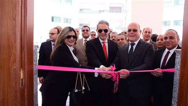 رئيس جامعة سوهاج ونقيب الإعلاميين يفتتحان مركز مكافحة الشائعات