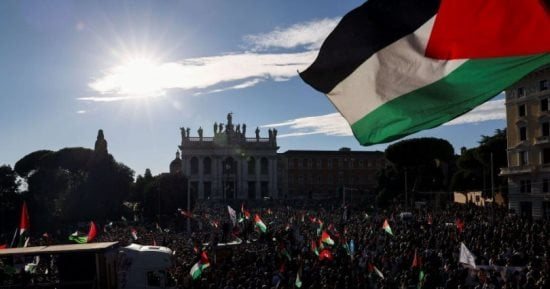 رغم القيود والحظر.. كيف تصدرت إيطاليا وألمانيا حراك التضامن مع فلسطين بأوروبا؟