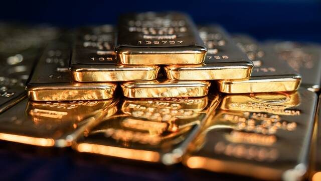 عوائد السندات تكبح الذهب وسط ترقب لبيانات الوظائف الأمريكية