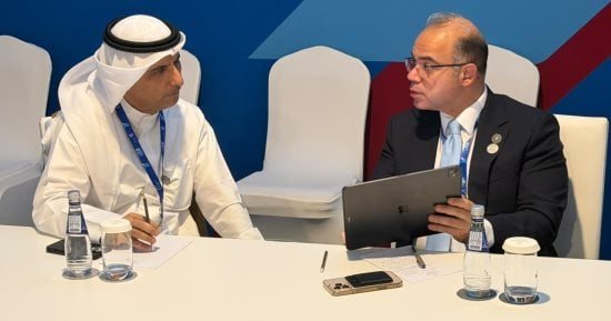 وزير الاستثمار يبحث مع وزير الدولة للشؤون الاقتصادية بالكويت سبل تعزيز التعاون