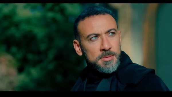 اقعد ساكت بدل ما أدفنك، عابد عناني يكشف لـ"فيتو" عن تعرضه للتهديد داخل كمبوند شهير