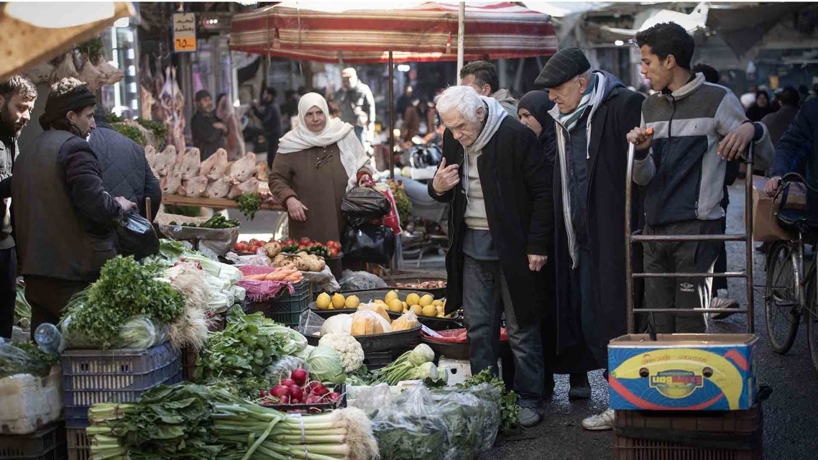 ارتفاع الأسعار يلتهم 25 بالمئة من القدرة الشرائية.. وتحذيرات من ركود الأسواق