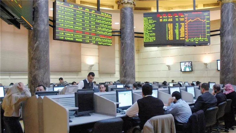 تباين مؤشرات البورصة بعد مرور 90 دقيقة من بدء تعاملات اليوم الأربعاء