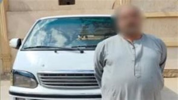 ضبط قائد ميكروباص بعد شكوى مواطن من قيادته برعونة والاصطدام بأسرته في الدقهلية