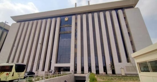 الاقتصاد المصري ينمو 5.1%.. الصناعة والاتصالات يقودان التعافي والبطالة تهبط إلى 5.8%