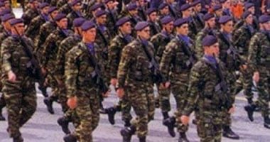 اليونان تخطط لإغلاق 187 معسكرا حربيا ضمن خطة لتحديث هيكلة قواتها المسلحة