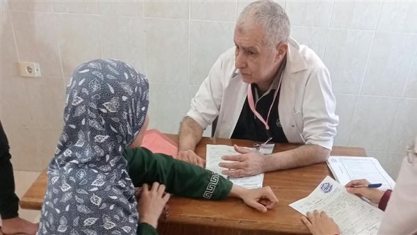 قافلة طبية تعالج 1575 مواطنا في قرية أبو جريش بالإسماعيلية