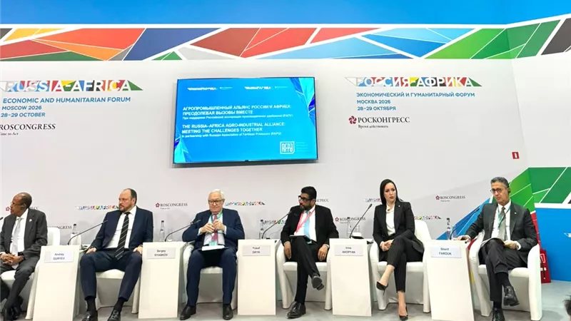 وزير التموين يبحث تطوير مركز لوجستي للحبوب والزيوت لتعزيز تجارة الغذاء مع روسيا وأفريقيا