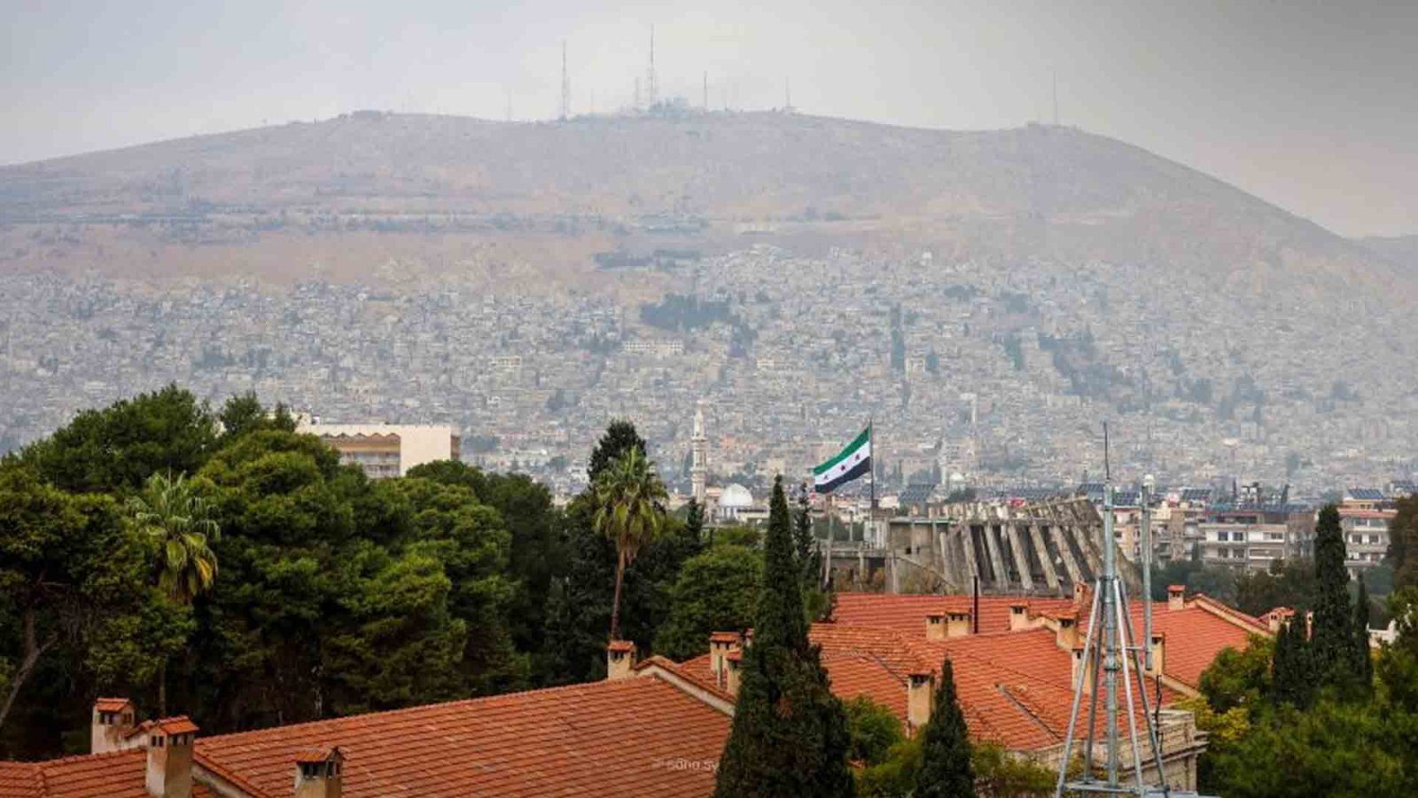 منخفض جوي يستمر لنهاية الأسبوع .. و فرق “الطوارئ” مستنفرة