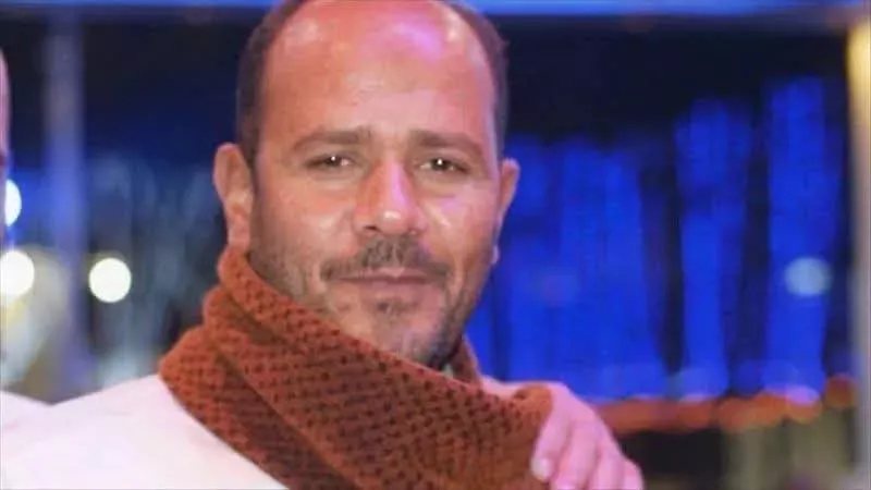 المتهمون يمثلون الجريمة، تاجر يثق في صديقه فكافأه بـ3 طعنات وترك جثمانه على الطريق الإقليمي