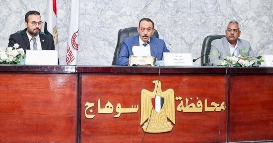 محافظ سوهاج يترأس الاجتماع التحضيري لإطلاق حملة التطعيم ضد الحصبة الألماني