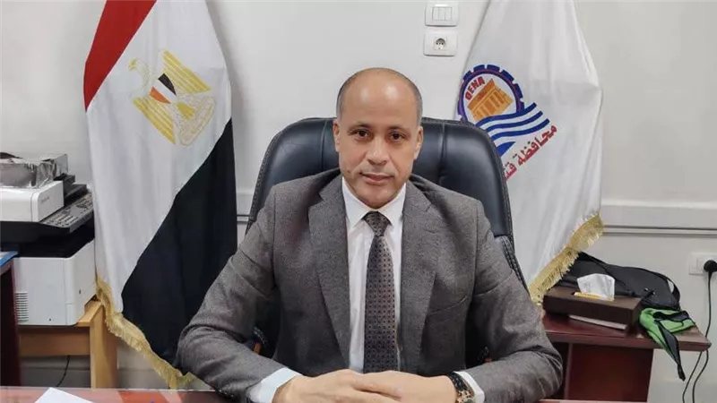 ضبط 4354 لتر سولار وسلع منتهية الصلاحية في حملات تموينية بقنا