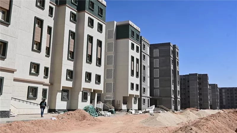 تكثيف معدلات الإنجاز بمشروعات الإسكان الأخضر والمناطق الصناعية واللوجستية بأكتوبر الجديدة