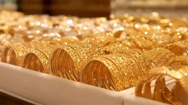 سعر جرام الذهب بختام تعاملات اليوم السبت، عيار 21 يسجل 6200 جنيه