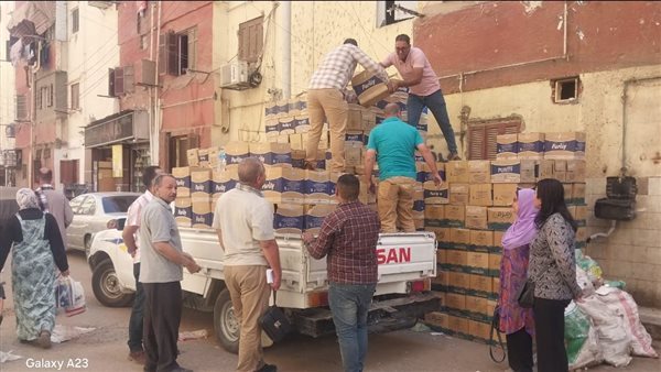 ضبط 409 كراتين مياه شرب غير صالحة للاستهلاك بأسيوط