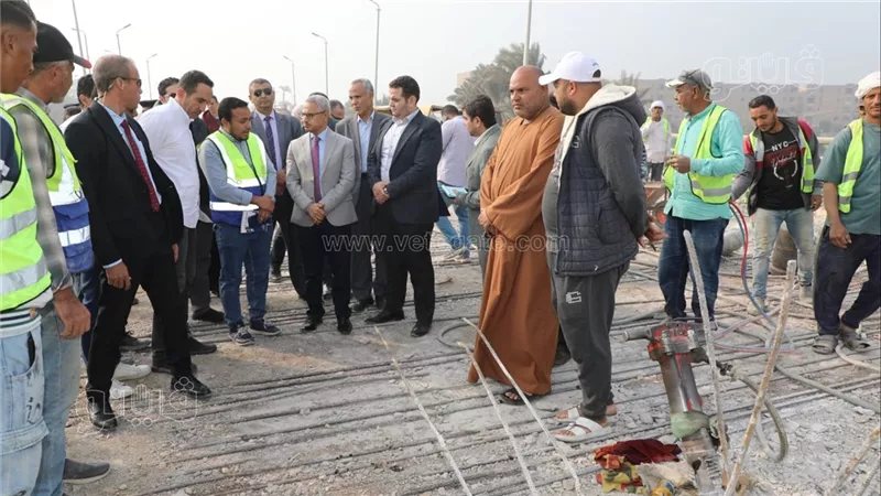 محافظ بني سويف يتابع الموقف التنفيذي لمشروع كوبري الميمون