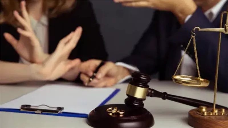 "أنا مهندسة وهو دبلوم"، زوج أمام محكمة الأسرة: صرفت عليها لغاية البكالوريوس وفي الآخر خلعتني