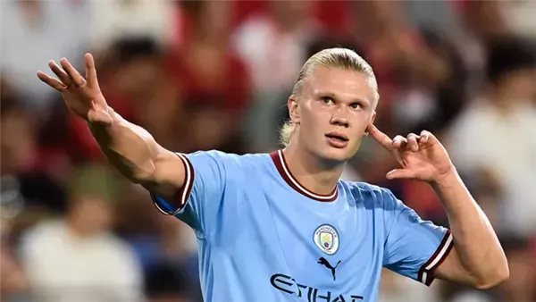 هالاند يرد على اهتمام برشلونة وريال مدريد بالتعاقد معه ورسالته لجماهير السيتي (فيديو)