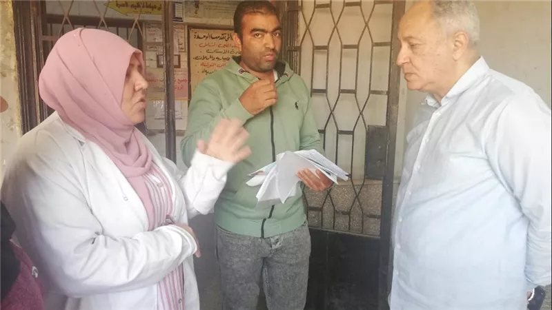 جولة مفاجئة لوكيل صحة القليوبية بالقناطر الخيرية، إحالة المقصرين للتحقيق ومتابعة الطوارئ والقسطرة القلبية