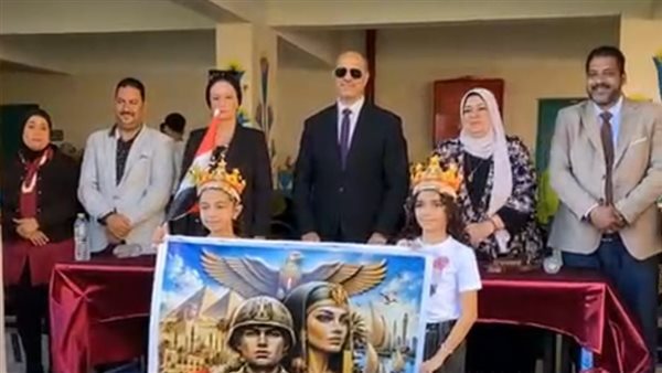 مدير تعليم الإسكندرية يشهد احتفالات أكتوبر بمدارس إدارة العجمي