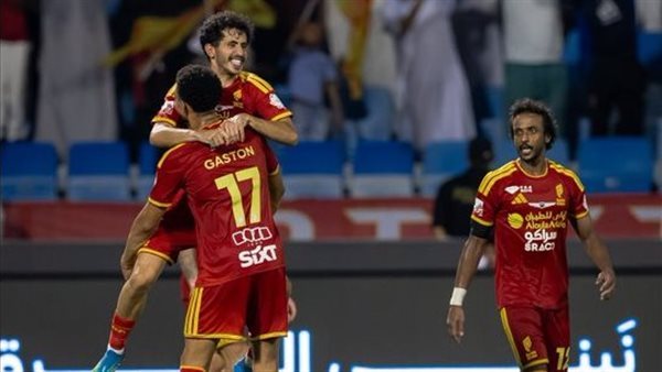 القادسية يفوز علي أبها 2-1 ويعتلي صدارة الدوري السعودي