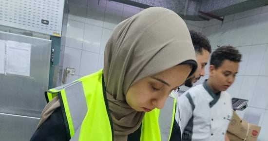 سلامة الغذاء تفحص شكوى بشأن وجبة بمستشفى الهلال في سوهاج