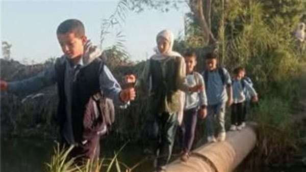 محافظة سوهاج تكشف حقيقة عبور أطفال لخور مائي بجرجا خلال توجههم للمدرسة