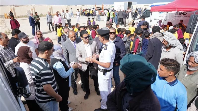 الكشف على 350 حالة وتجريع 2000 رأس أغنام، نائب محافظ مطروح يتفقد قافلة أبو لهو البحرية