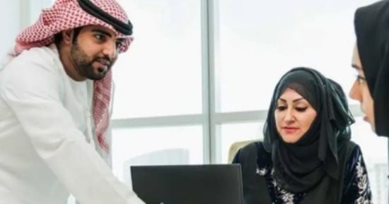 الإمارات تحذر من عروض العمل الوهمية.. اعرف التفاصيل