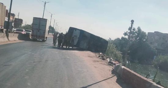 انقلاب أتوبيس طلاب تابع لإحدى المدارس الخاصة بعد توصيل الطلاب بالمنصورة