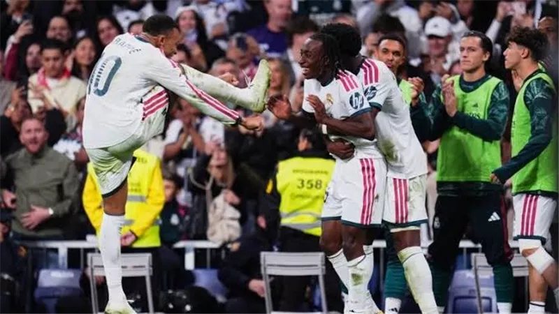 مورينيو يجهز مفاجأة في تشكيل ريال مدريد لمواجهة الكلاسيكو أمام برشلونة