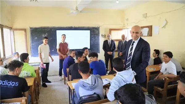 خبير تربوي يكشف أبرز الضغوط والتحديات التي تواجه طالب البكالوريا