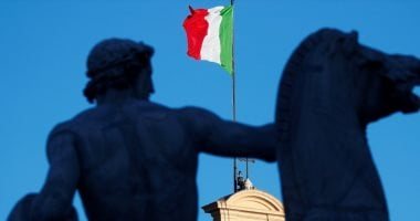 إيطاليا تمدد تعليق اتفاقية شنجن مع إسبانيا لأسبوع إضافي