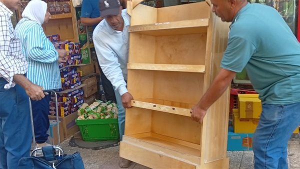 حملات مكبرة لإزالة إشغالات الباعة الجائلين بأحياء الإسكندرية