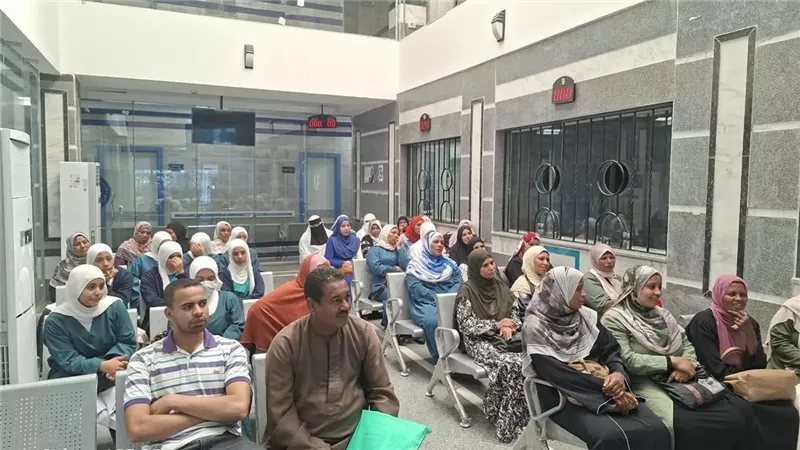 صحة قنا تراجع جاهزية الإدارات التابعة لحملة التطعيم ضد الحصبة (صور)